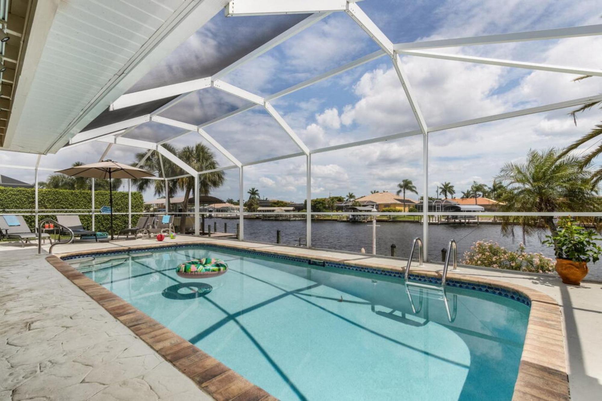 Villa Catalina Isles - Holidays In Paradise Cape Coral Kültér fotó
