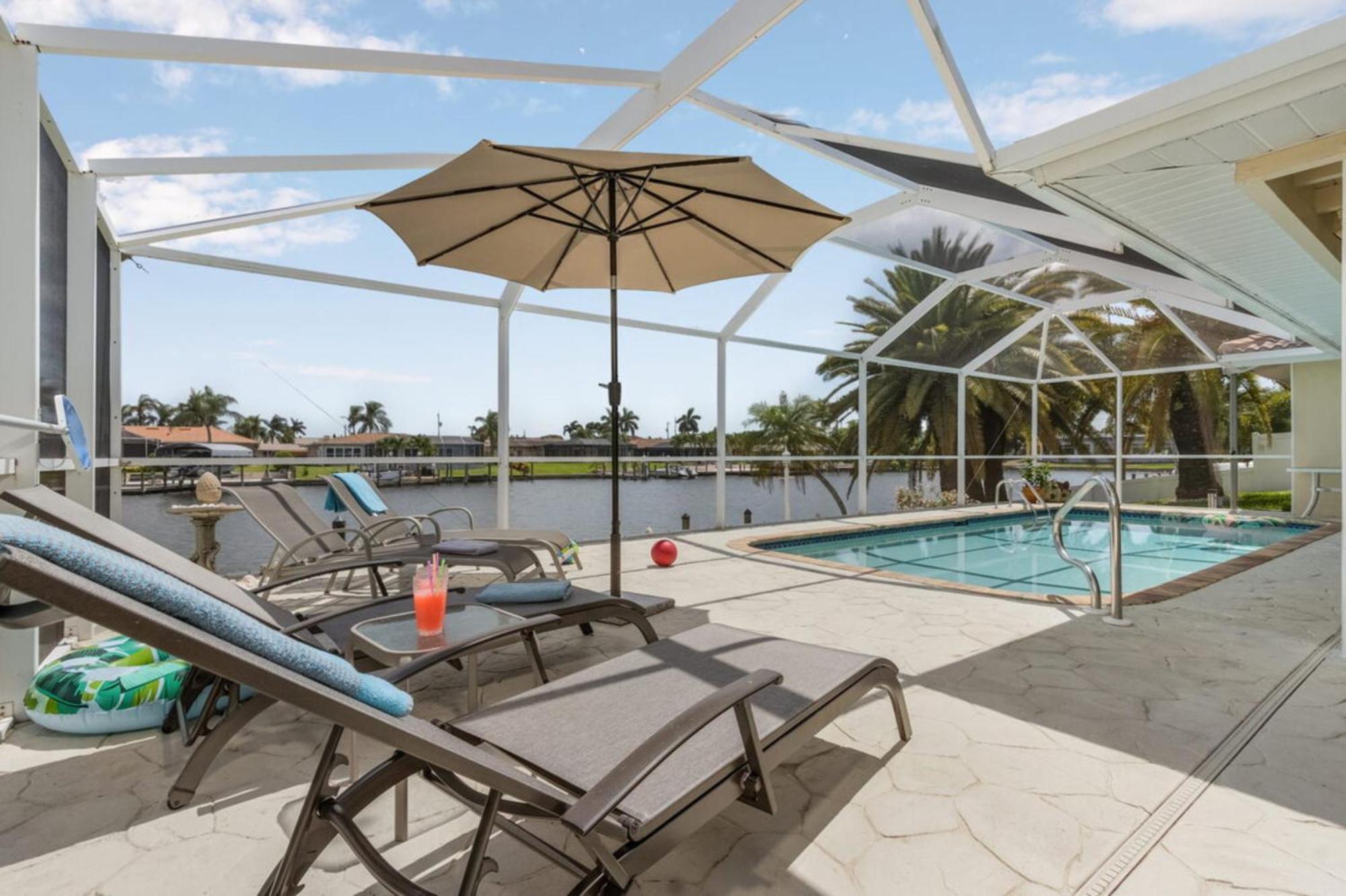 Villa Catalina Isles - Holidays In Paradise Cape Coral Kültér fotó
