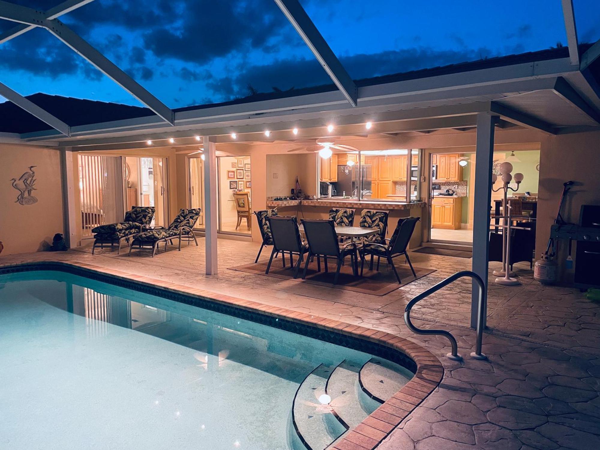 Villa Catalina Isles - Holidays In Paradise Cape Coral Kültér fotó